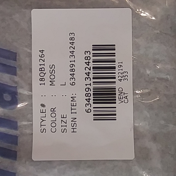 Long Sleeve Turtleneck Sweater w/Tassel Detail. Mossy Green Color - Picture 4 of 11